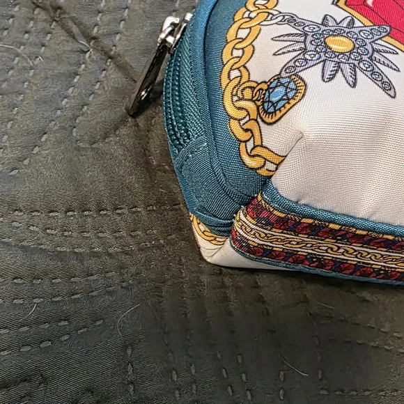 Brighton Charmed Love 2 Piece Cosmetic Set - Picture 5 of 15